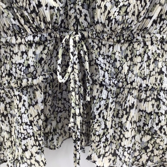 Astr Alexis Black Multi Floral  Puff Sleeve Blouse - Picture 7 of 13